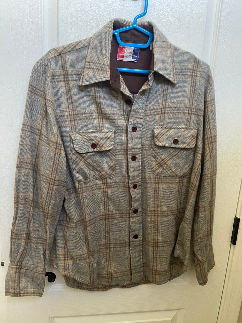 Aventura Mens 95% wool Flannel shirt light blue plaid Sz M shacket